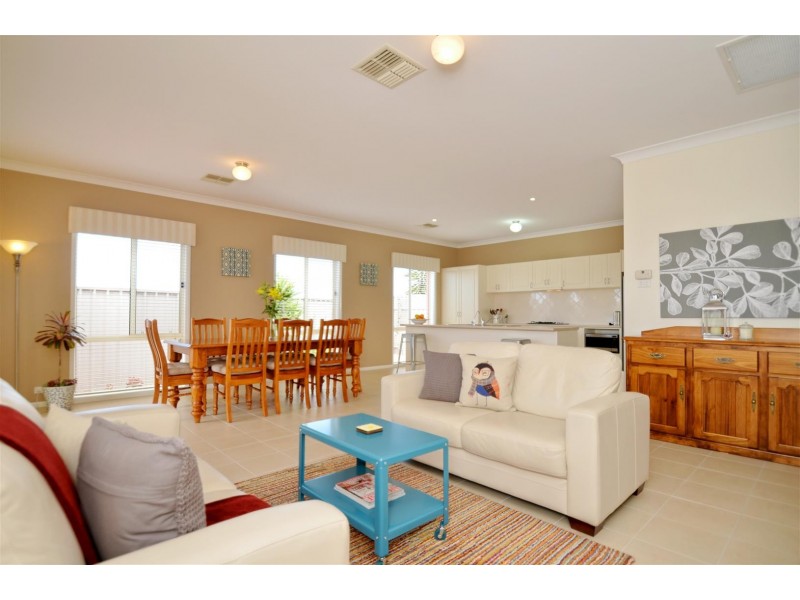 39 Holdfast Drive, Sheidow Park SA 5158