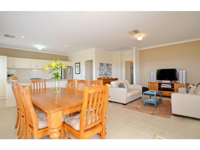 39 Holdfast Drive, Sheidow Park SA 5158