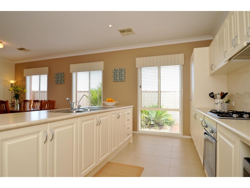 39 Holdfast Drive, Sheidow Park SA 5158