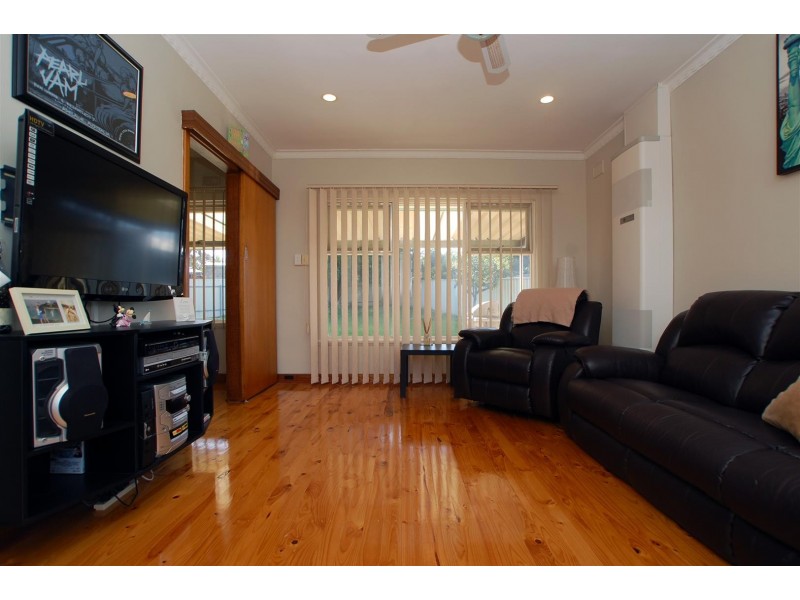 17 Geoffrey Avenue, Port Noarlunga SA 5167