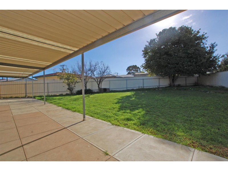 17 Geoffrey Avenue, Port Noarlunga SA 5167