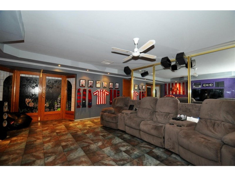 93 Sherebrooke Boulevard, Woodcroft SA 5162