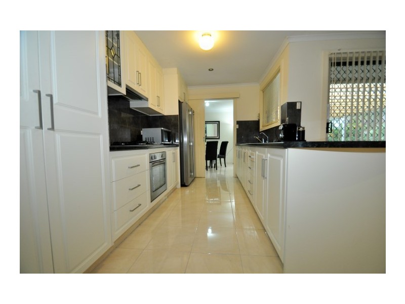 7 Jade Crescent, Aberfoyle Park SA 5159