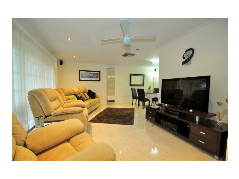 7 Jade Crescent, Aberfoyle Park SA 5159