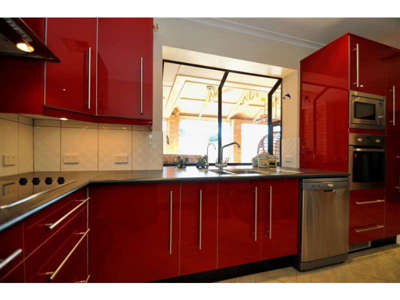 13 Marie Avenue, Morphett Vale SA 5162