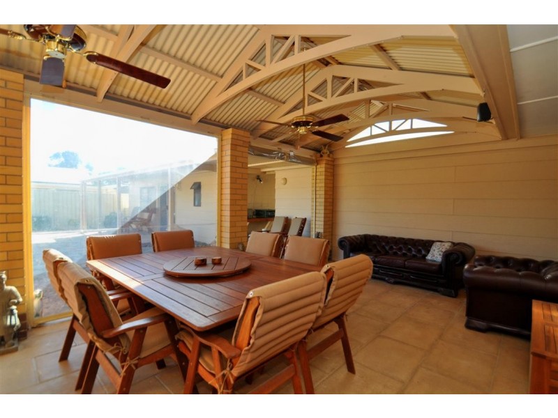 13 Marie Avenue, Morphett Vale SA 5162