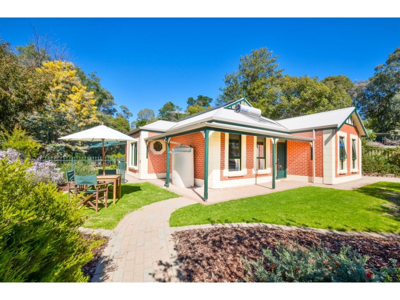 2 Rangeview Rise, Aberfoyle Park SA 5159