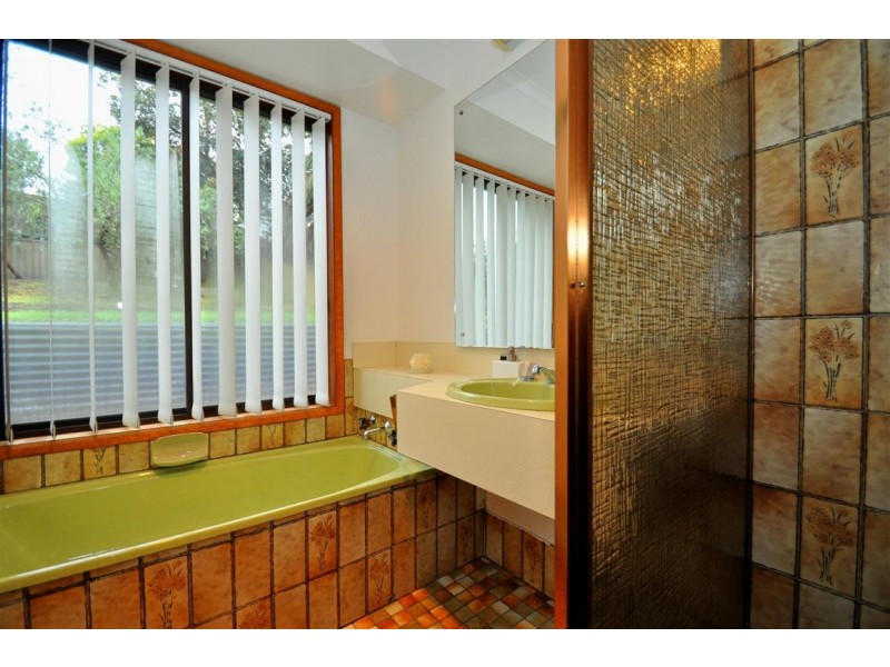 21 Banksia Road, Aberfoyle Park SA 5159