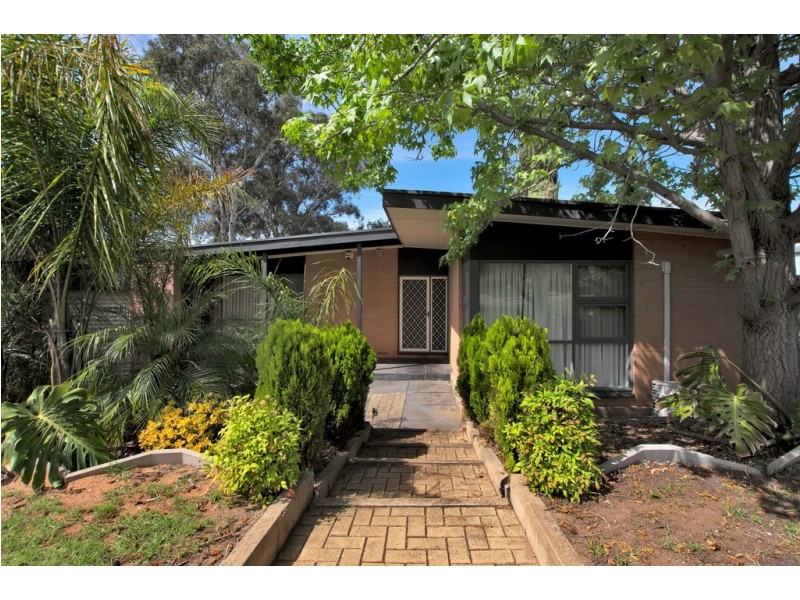 14 Saphire Road, Morphett Vale SA 5162