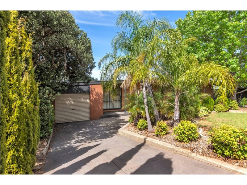 14 Saphire Road, Morphett Vale SA 5162