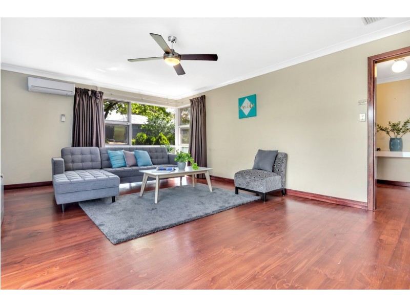 14 Saphire Road, Morphett Vale SA 5162