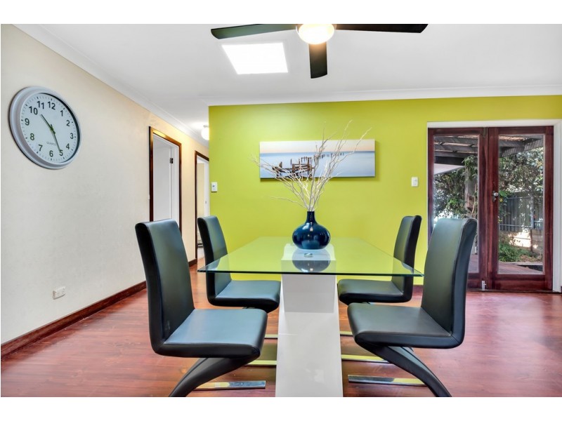 14 Saphire Road, Morphett Vale SA 5162