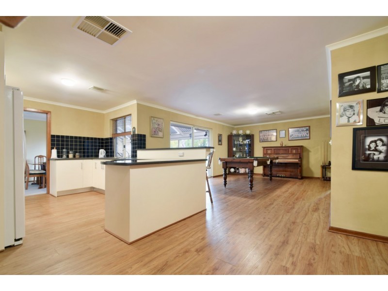 23 Panorama Drive, Aberfoyle Park SA 5159