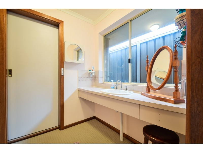 23 Panorama Drive, Aberfoyle Park SA 5159