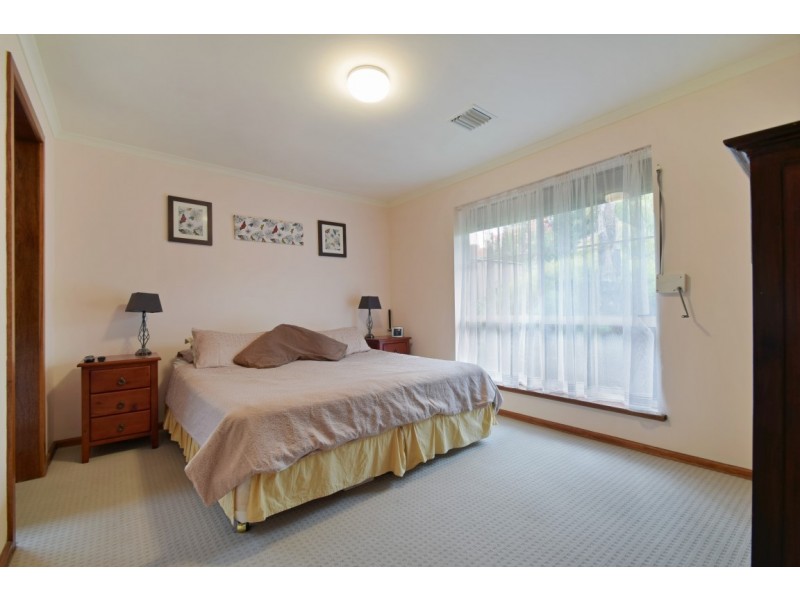 23 Panorama Drive, Aberfoyle Park SA 5159