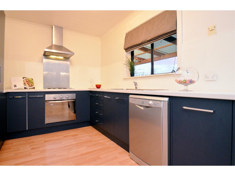 30 Doulton Drive, Trott Park SA 5158