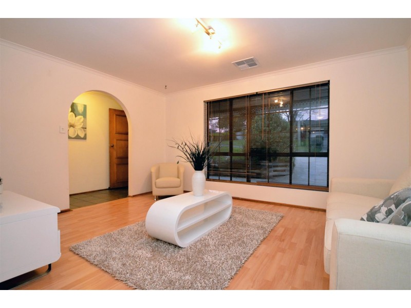 30 Doulton Drive, Trott Park SA 5158