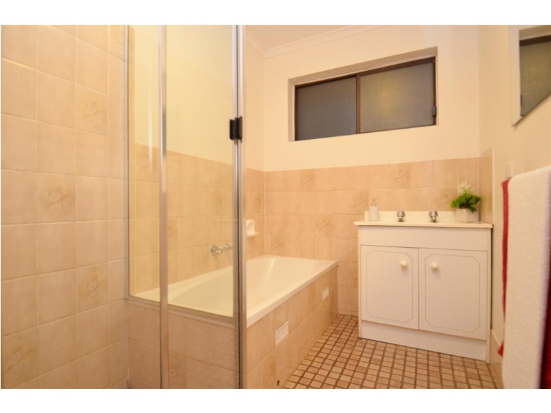 30 Doulton Drive, Trott Park SA 5158