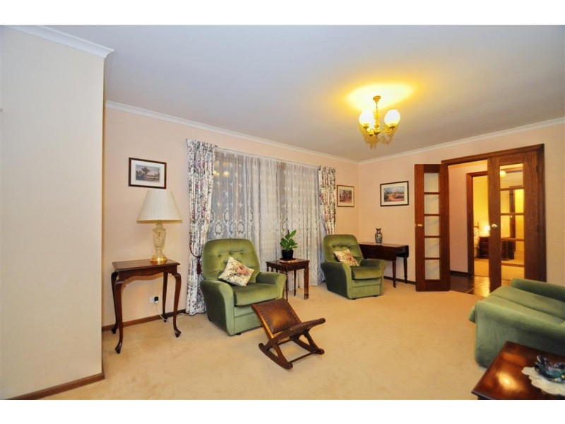 43 Daveys Road, Flagstaff Hill SA 5159