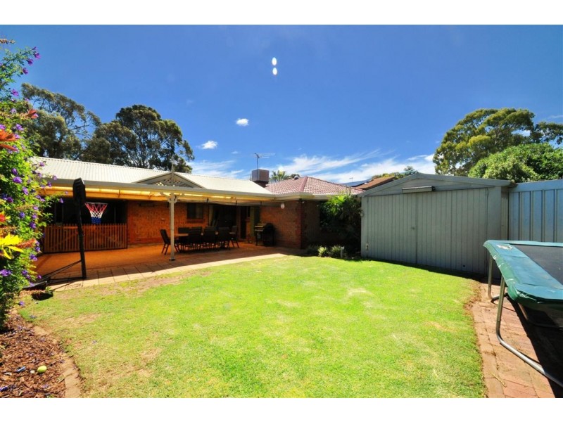 18 Kimberly Way, Happy Valley SA 5159