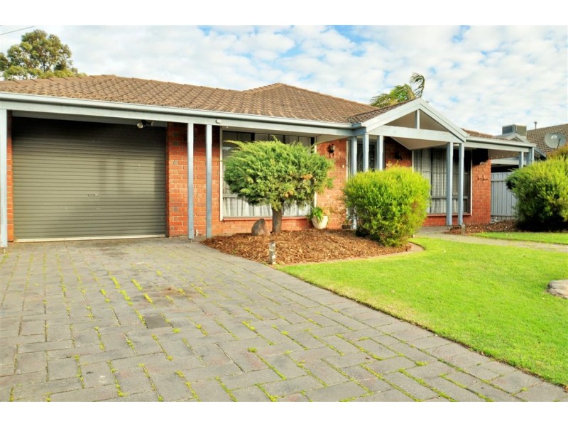 11 Holmeswood Court, Onkaparinga Hills SA 5163