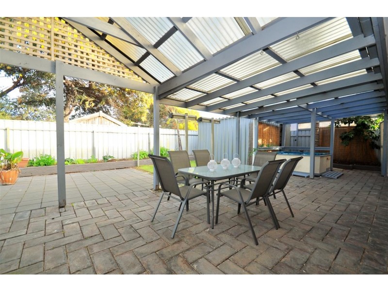 11 Holmeswood Court, Onkaparinga Hills SA 5163