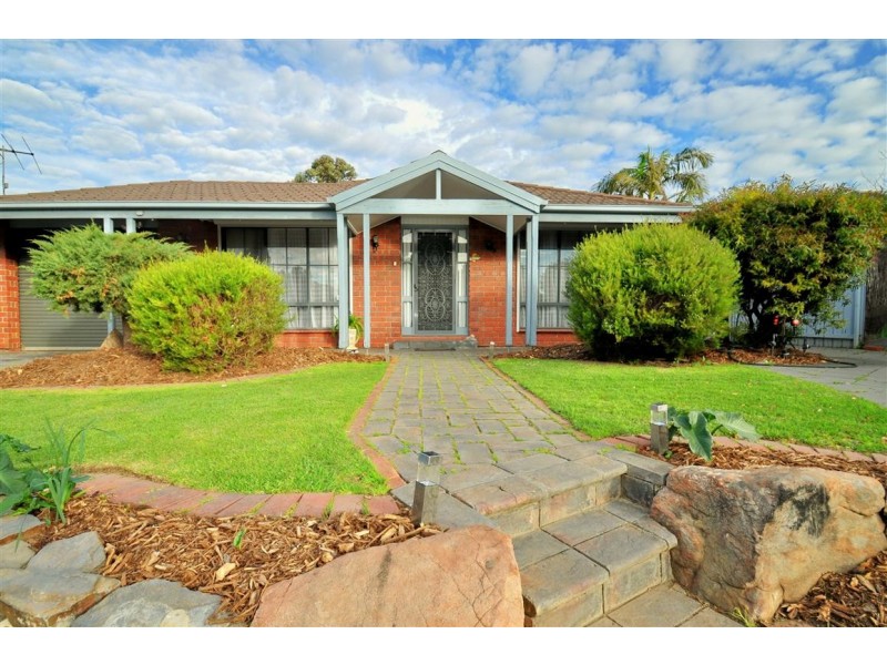 11 Holmeswood Court, Onkaparinga Hills SA 5163