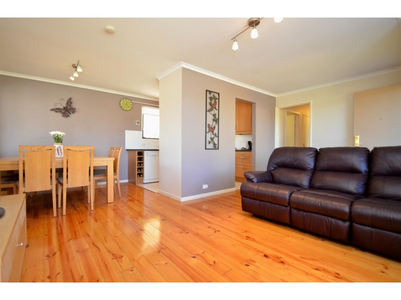 8 Drysdale Drive, Trott Park SA 5158