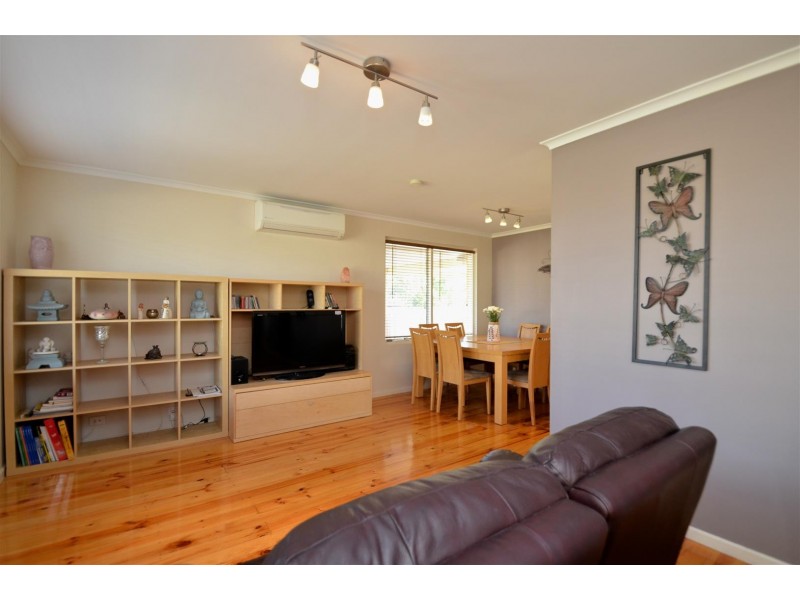 8 Drysdale Drive, Trott Park SA 5158