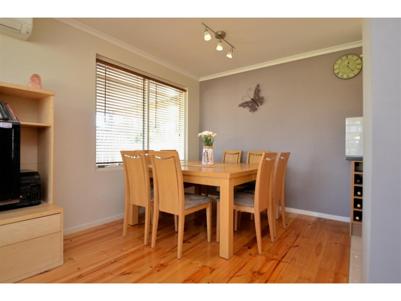 8 Drysdale Drive, Trott Park SA 5158