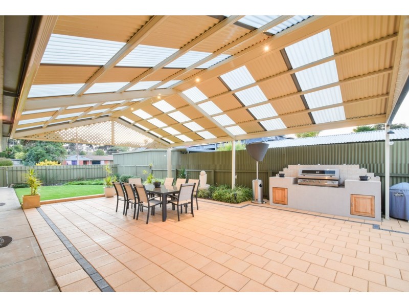 1 Marie Avenue, Morphett Vale SA 5162