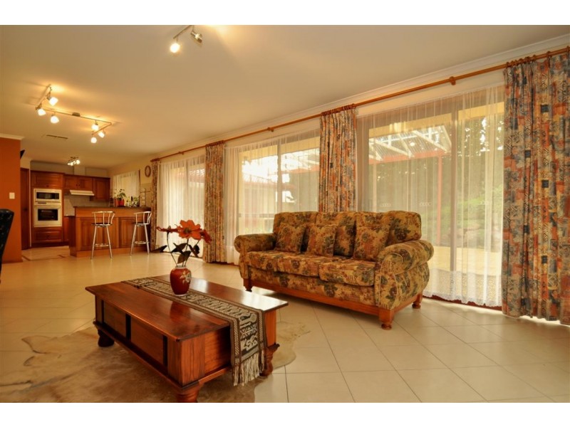 51 McHarg, Happy Valley SA 5159