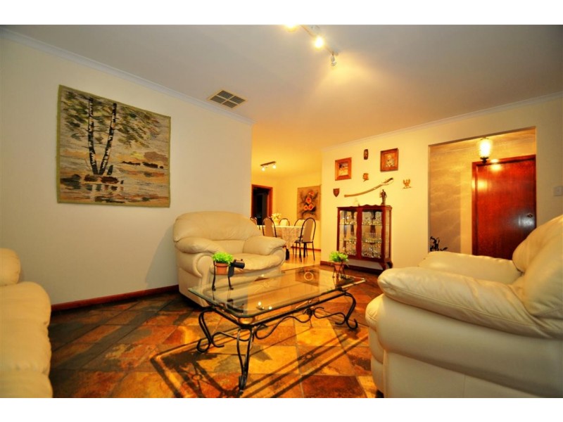 51 McHarg, Happy Valley SA 5159