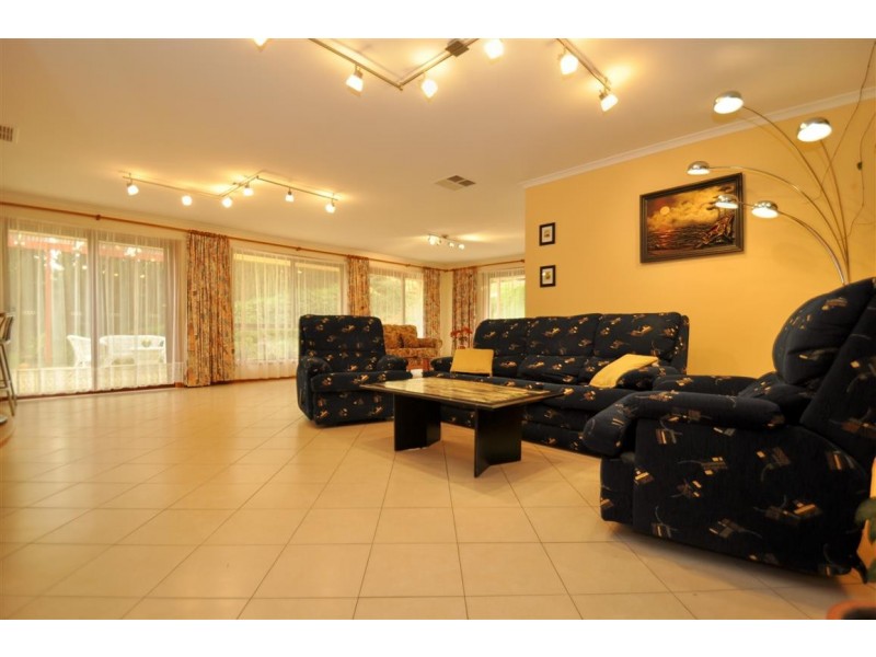 51 McHarg, Happy Valley SA 5159