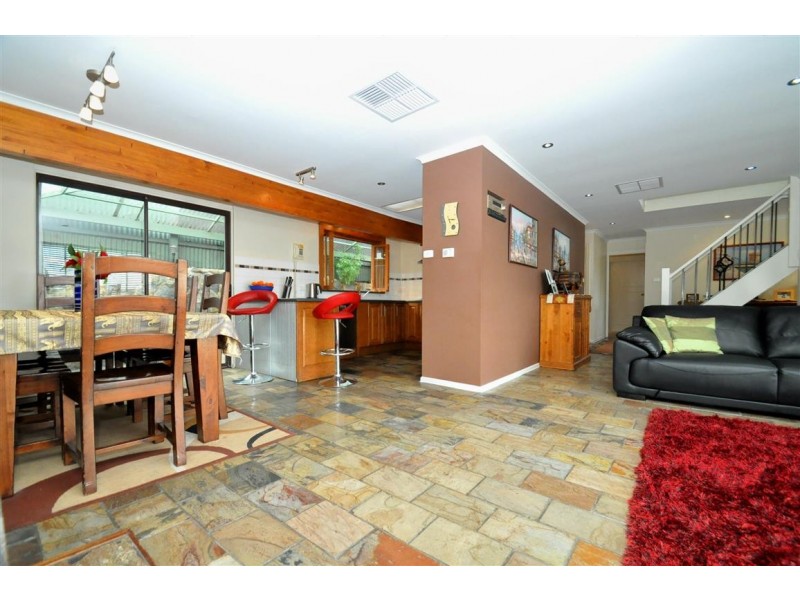 10 Seaview Road, Morphett Vale SA 5162