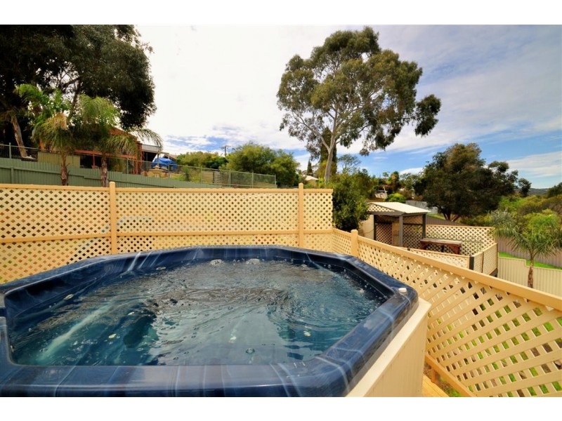 10 Seaview Road, Morphett Vale SA 5162