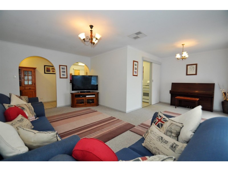 16 Moore Road, Reynella SA 5161