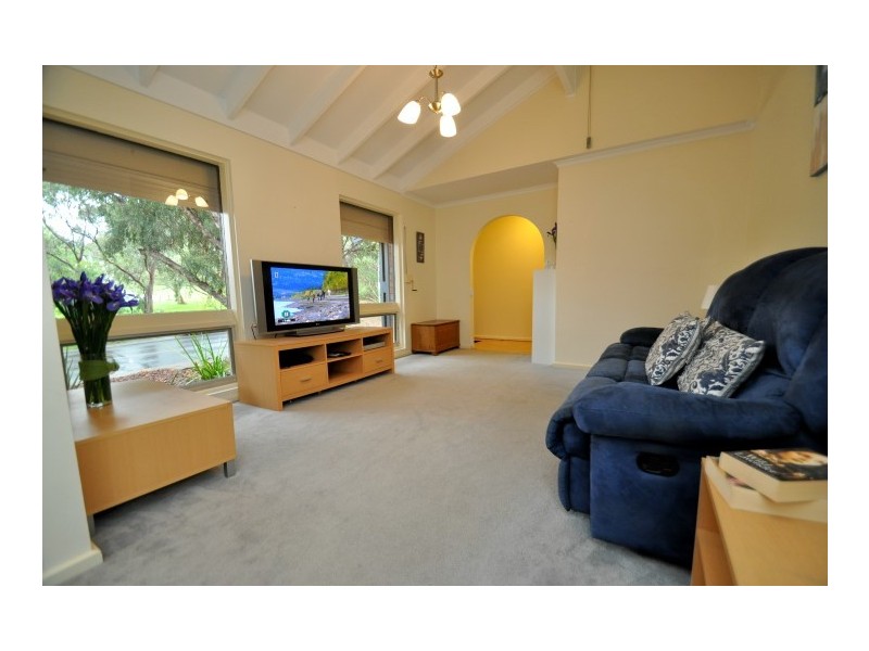 58 Manning Road, Aberfoyle Park SA 5159