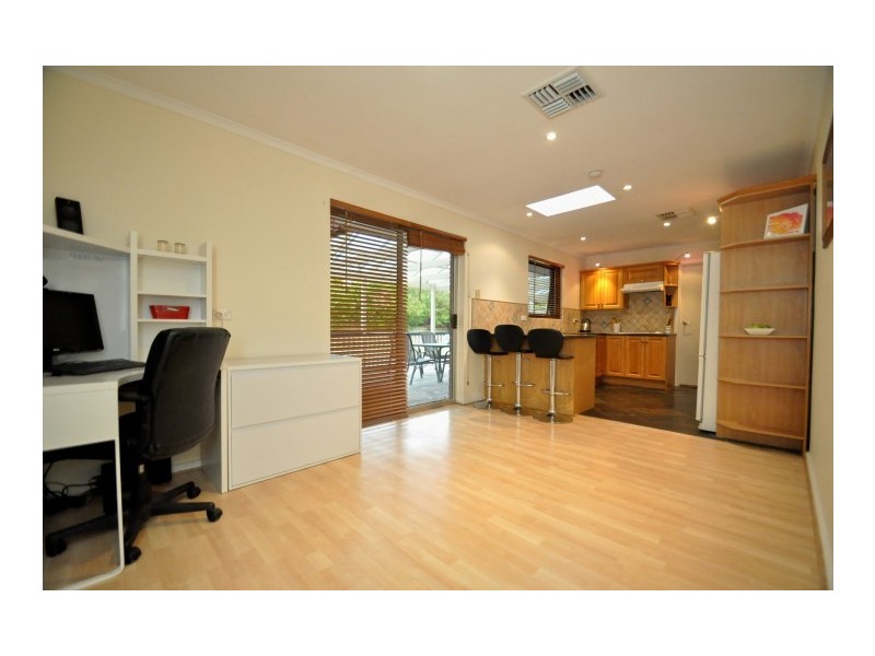 58 Manning Road, Aberfoyle Park SA 5159