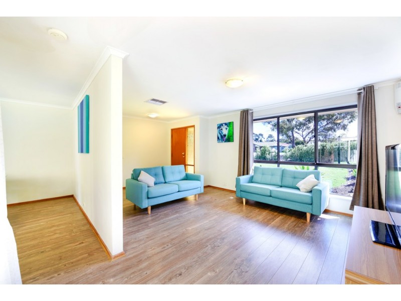 104 Reynell Road, Woodcroft SA 5162