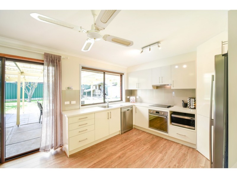 104 Reynell Road, Woodcroft SA 5162