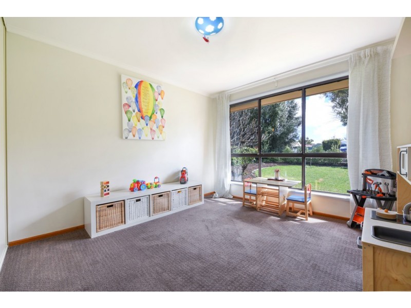 104 Reynell Road, Woodcroft SA 5162