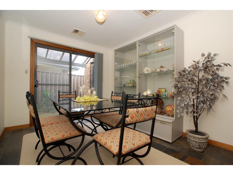 4 Fastnet Court, Hallett Cove SA 5158