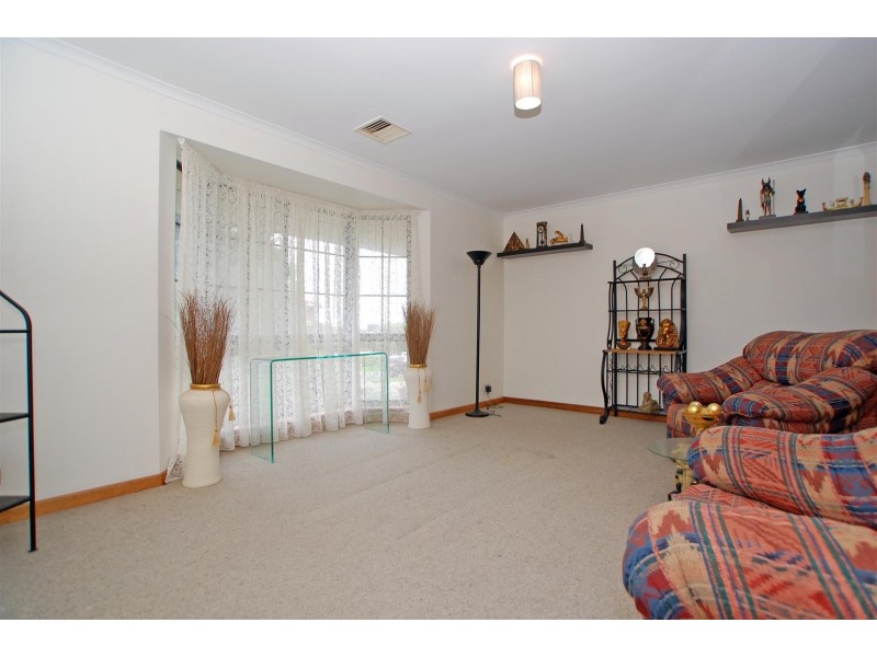 4 Fastnet Court, Hallett Cove SA 5158