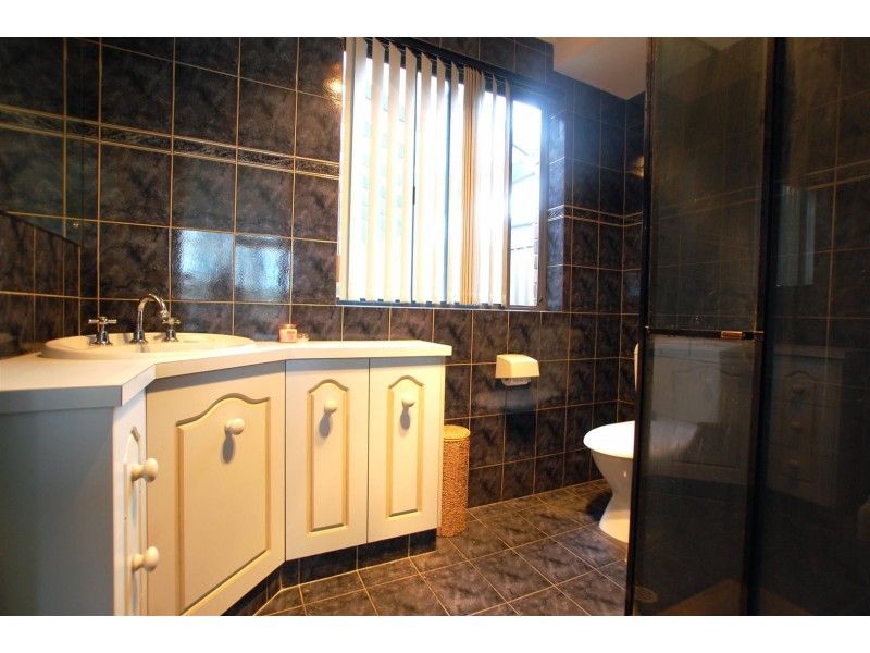 4 Fastnet Court, Hallett Cove SA 5158