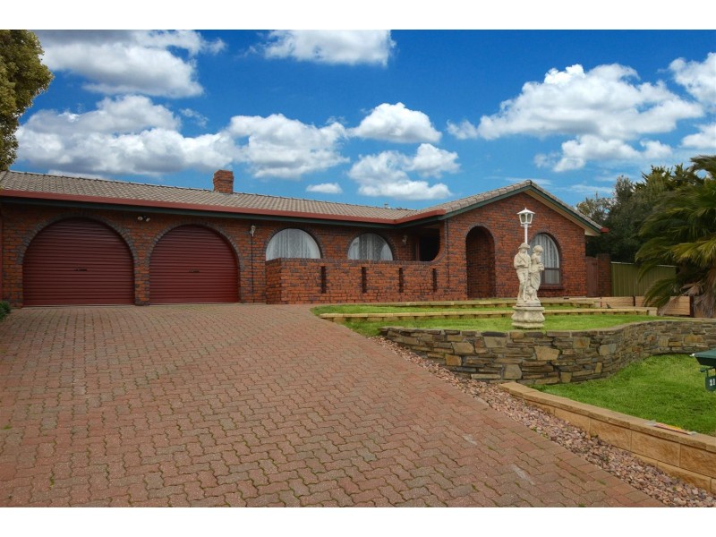 21 Neeangarra Crescent, Hallett Cove SA 5158