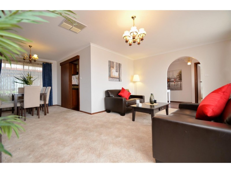 21 Neeangarra Crescent, Hallett Cove SA 5158