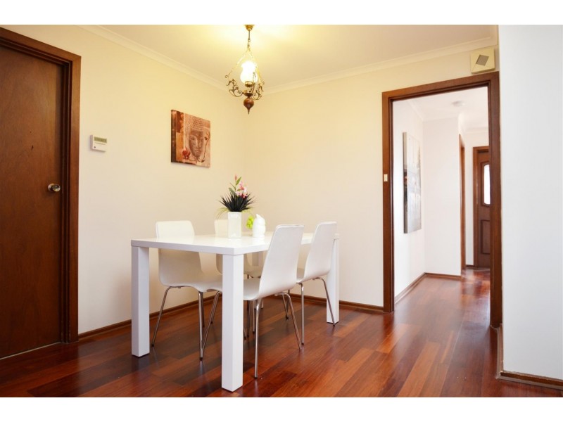 21 Neeangarra Crescent, Hallett Cove SA 5158