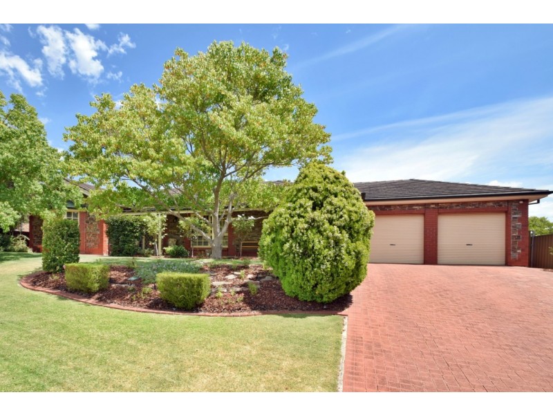23 Crossdale Drive, Aberfoyle Park SA 5159