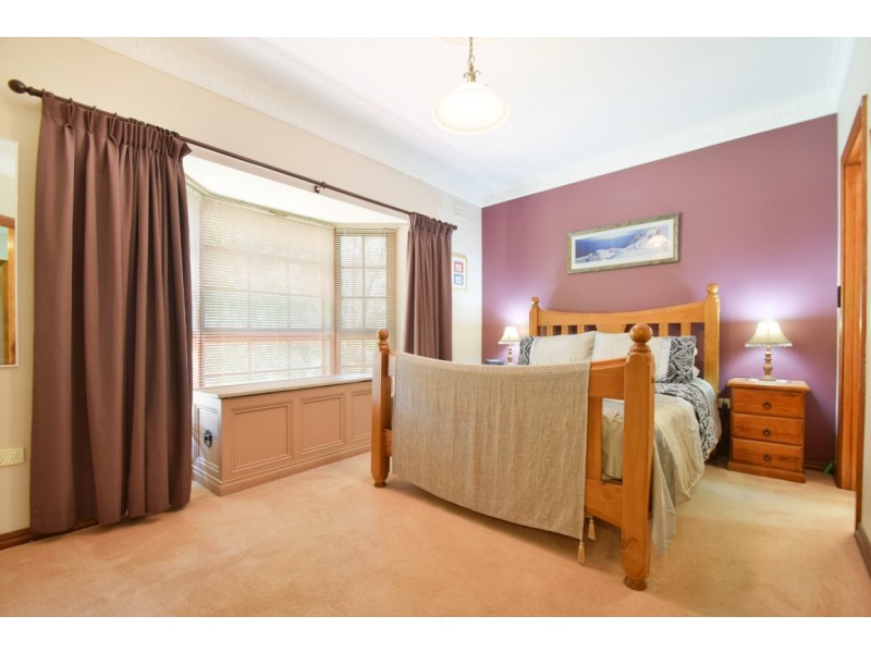 23 Crossdale Drive, Aberfoyle Park SA 5159